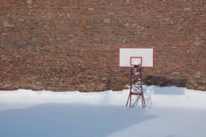 Un terrain de basket durable et personnalisable